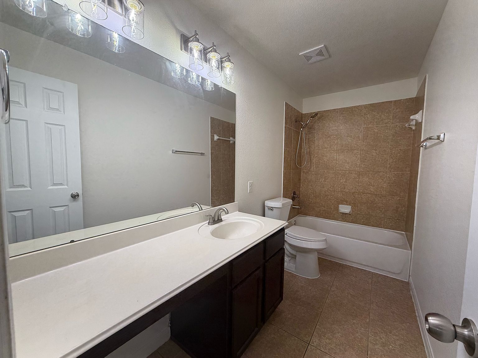Secondary bathroom